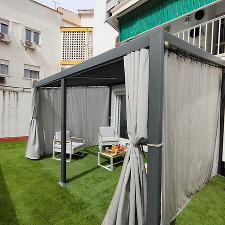 Casa Mallen, Con Amplia Terraza, En El Barrio De Nervion Seville Exterior photo